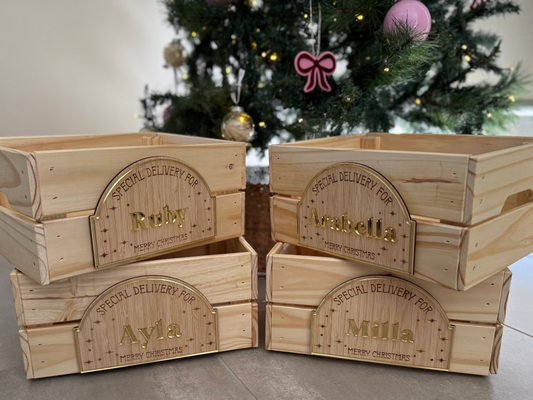 Christmas Crate  and plaque